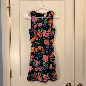 Cute floral dress szXS